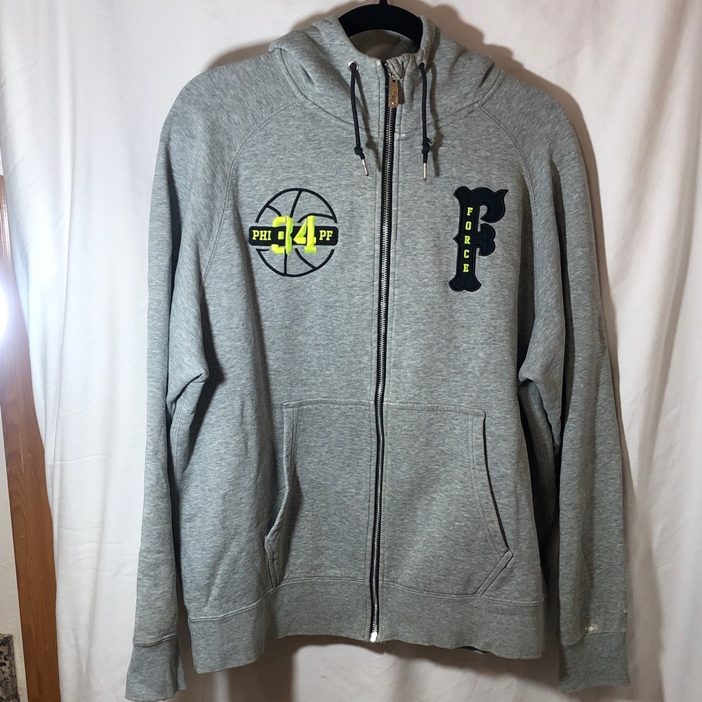 Nike Women’s Gray Sportswear Embroidered Tags Force Hoodie Sweatshirt, Size L